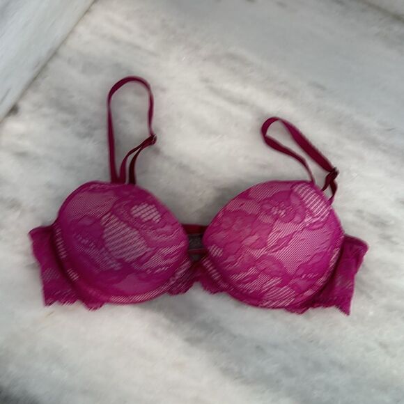 VICTORIA'S SECRET Biofit 34B pink lace bra - Picture 2 of 9
